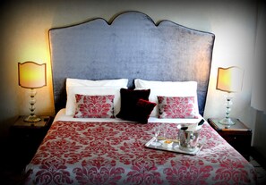 Junior Suite (Superior) | Down comforters, minibar, in-room safe, desk
