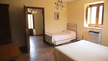 Apartamento, 1 quarto (3 people) | Cofres nos quartos, berços (sobretaxa), Wi-Fi de cortesia