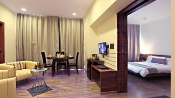 Junior Suite | Living area | LCD TV