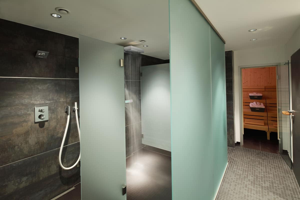 body treatments, facials