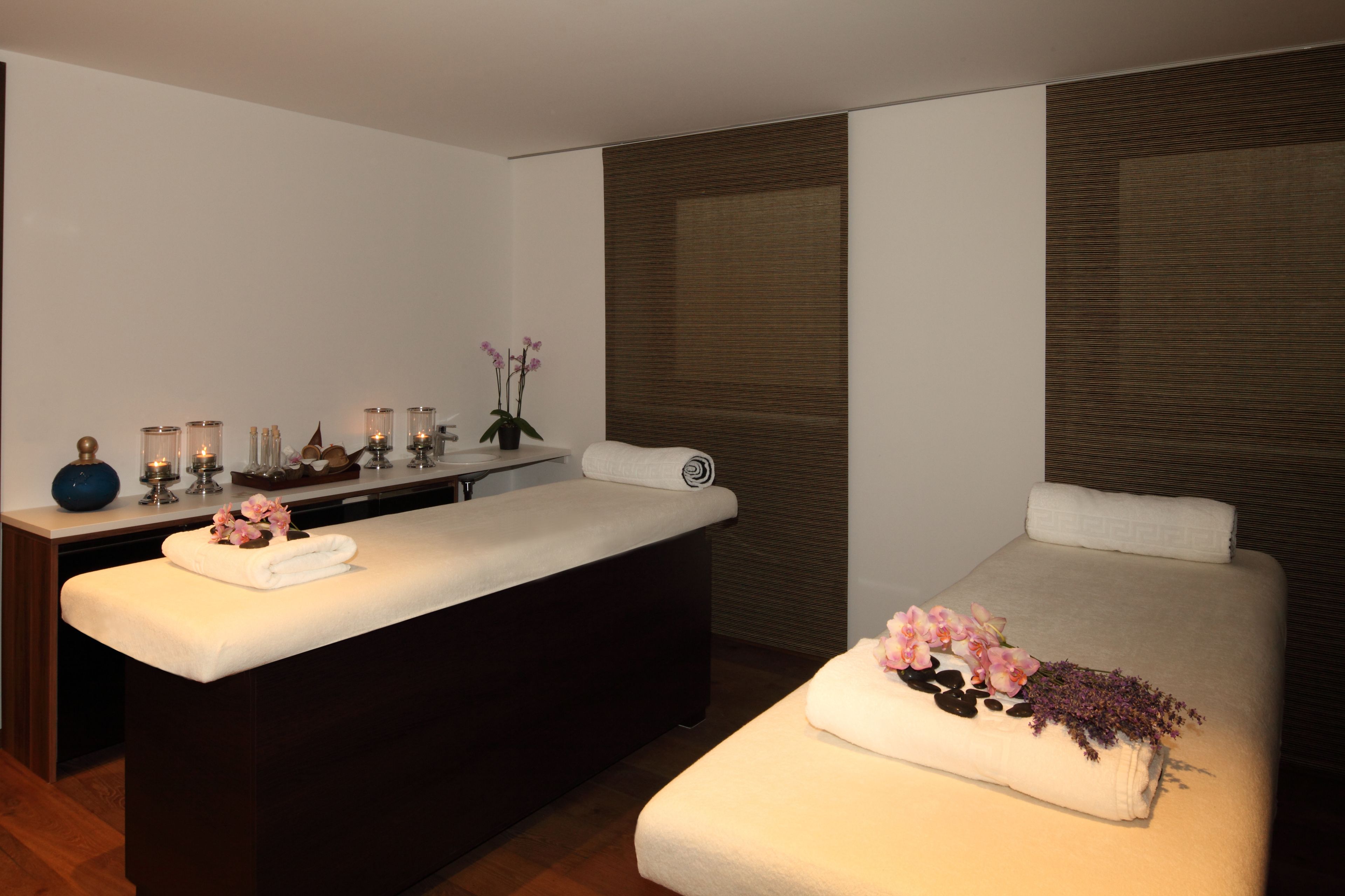 Körperbehandlungen, Gesichtsbehandlungen