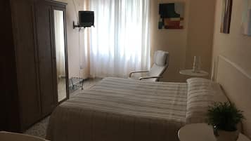 Desk, free WiFi, bed sheets