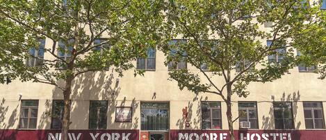 واجهة المنشأة