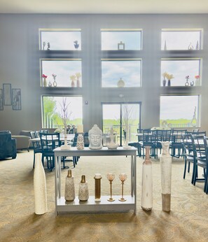 Building design - Qube Hotel (Polk City)