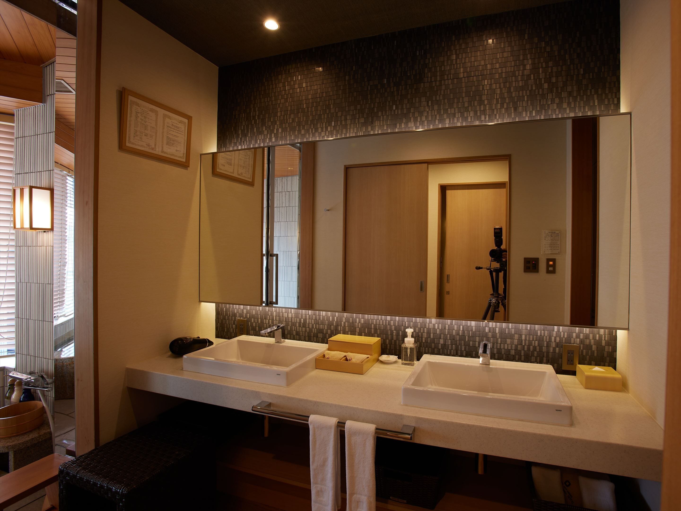 japanese western style room 802 with hot spring, non smoking | 1 bedroom, premium bedding, in-room safe, desk