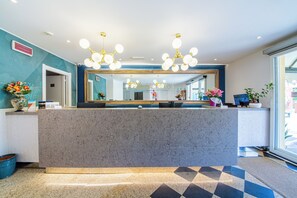 Reception - Hotel Castello (Golfo Aranci)