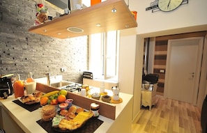 City Double Room Single Use | Living area | LCD TV, pay movies - B&B Living (Rome)