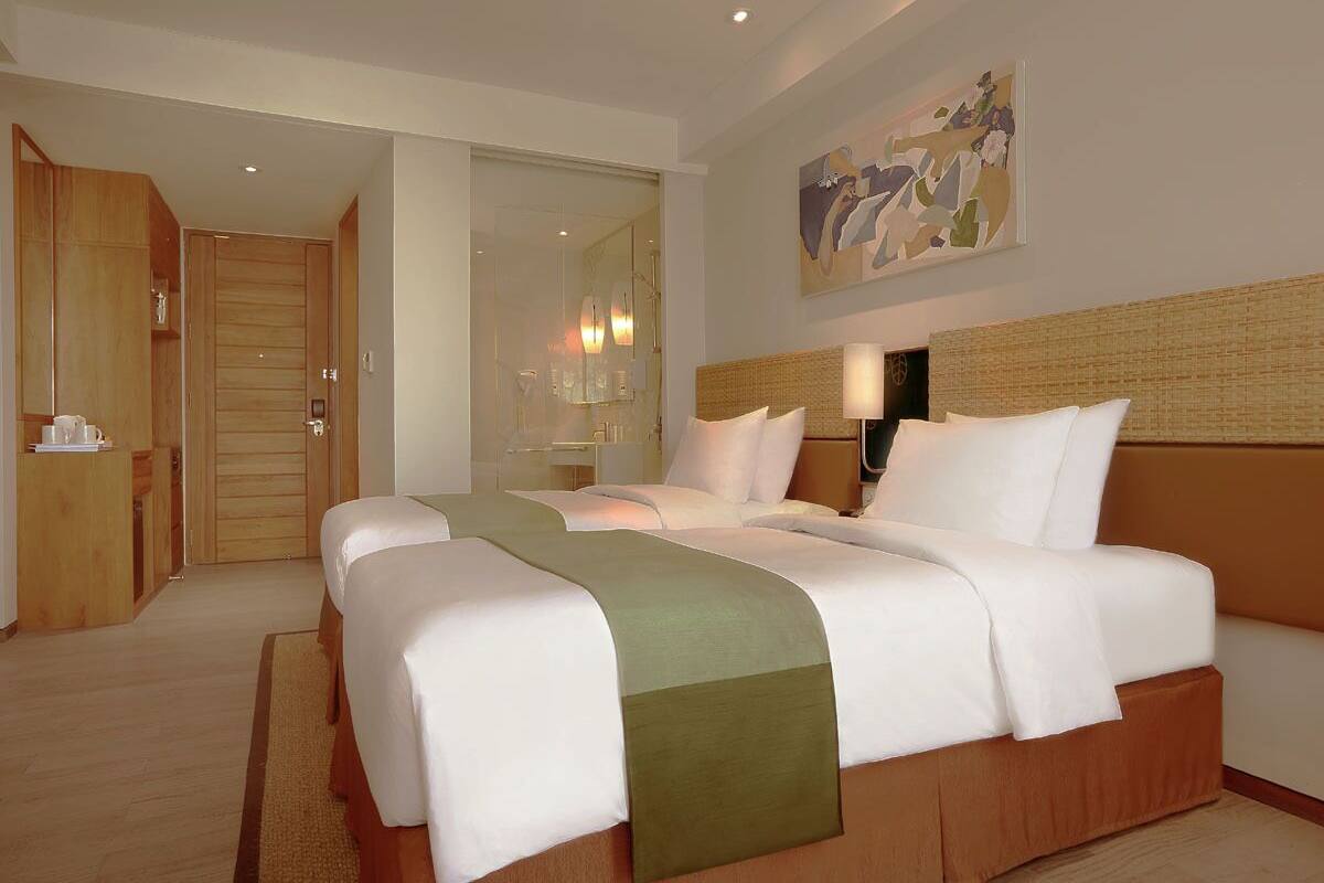 Deluxe Room, 2 Katil Bujang (Single) | Peralatan tempat tidur premium, peti besi dalam bilik, meja 