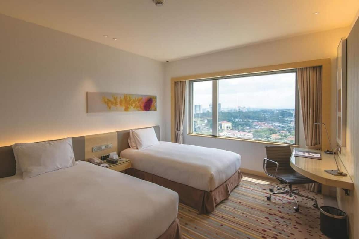 Minibar, in-room safe, desk, laptop workspace