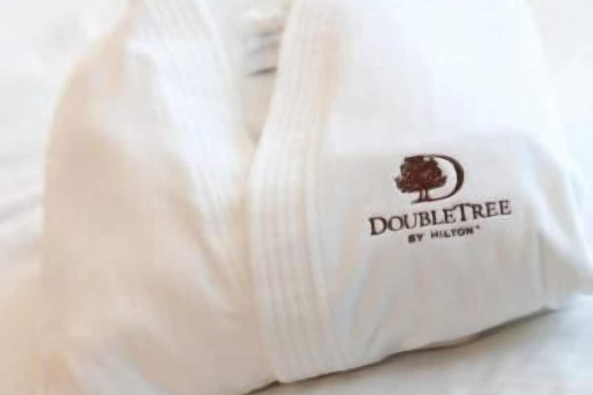 Bathroom amenities | Shower, rainfall showerhead, designer toiletries, hair dryer