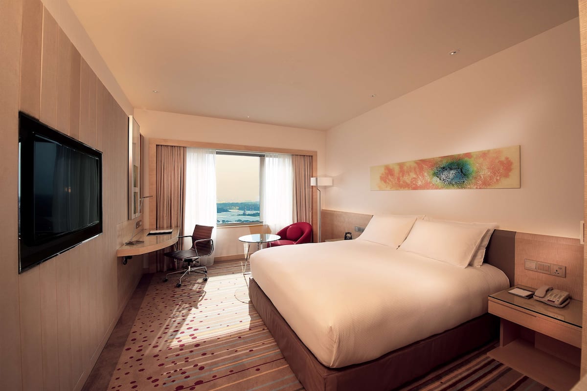 1 bedroom, minibar, in-room safe, desk