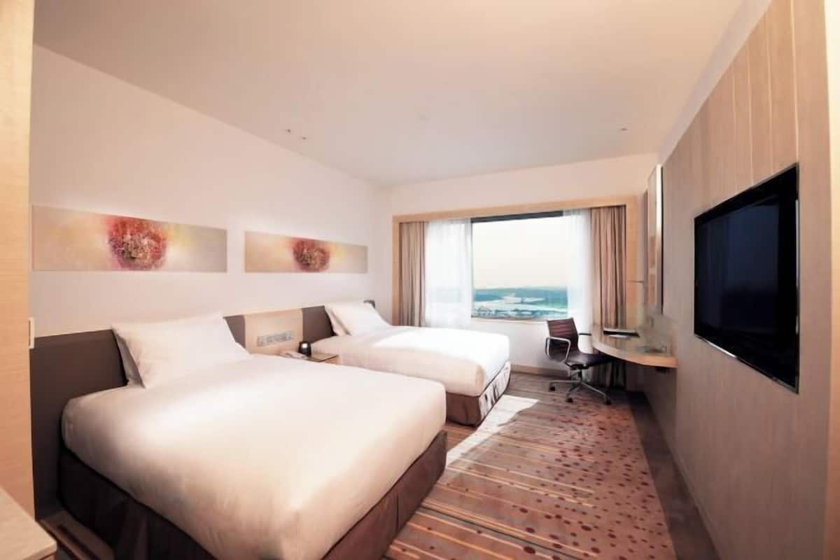 1 bedroom, minibar, in-room safe, desk
