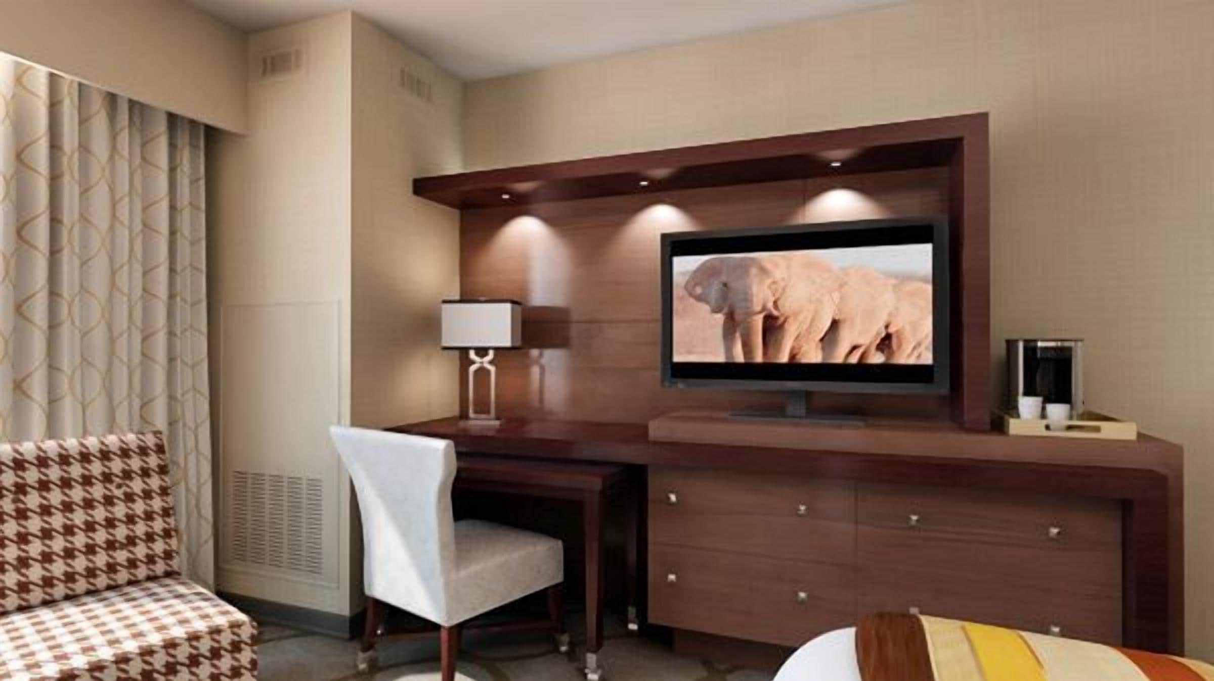 in-room business centre