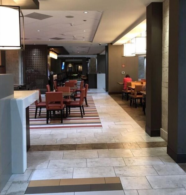 5 Restaurants, Frühstück, Mittagessen, Abendessen, amerikanische Küche