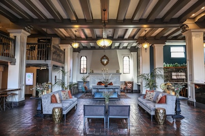 Hotel Petaluma, Tapestry Collection by Hilton