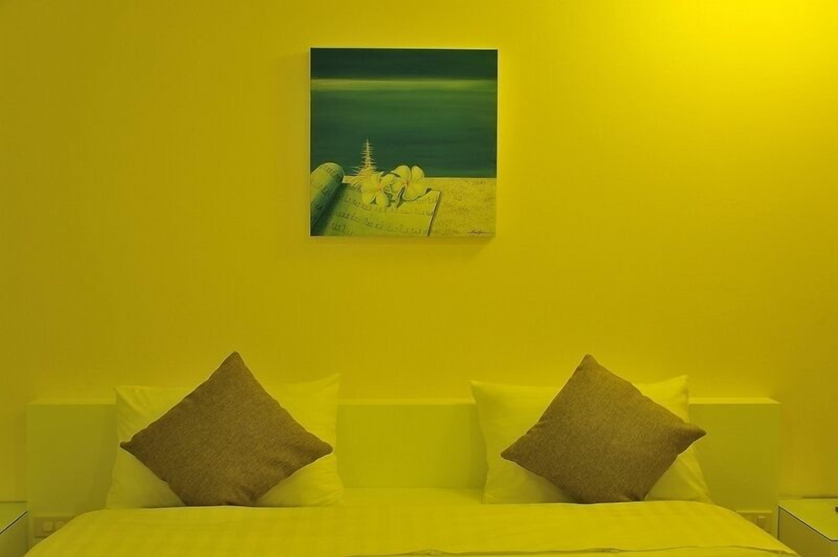 minibar, in-room safe, desk, blackout curtains