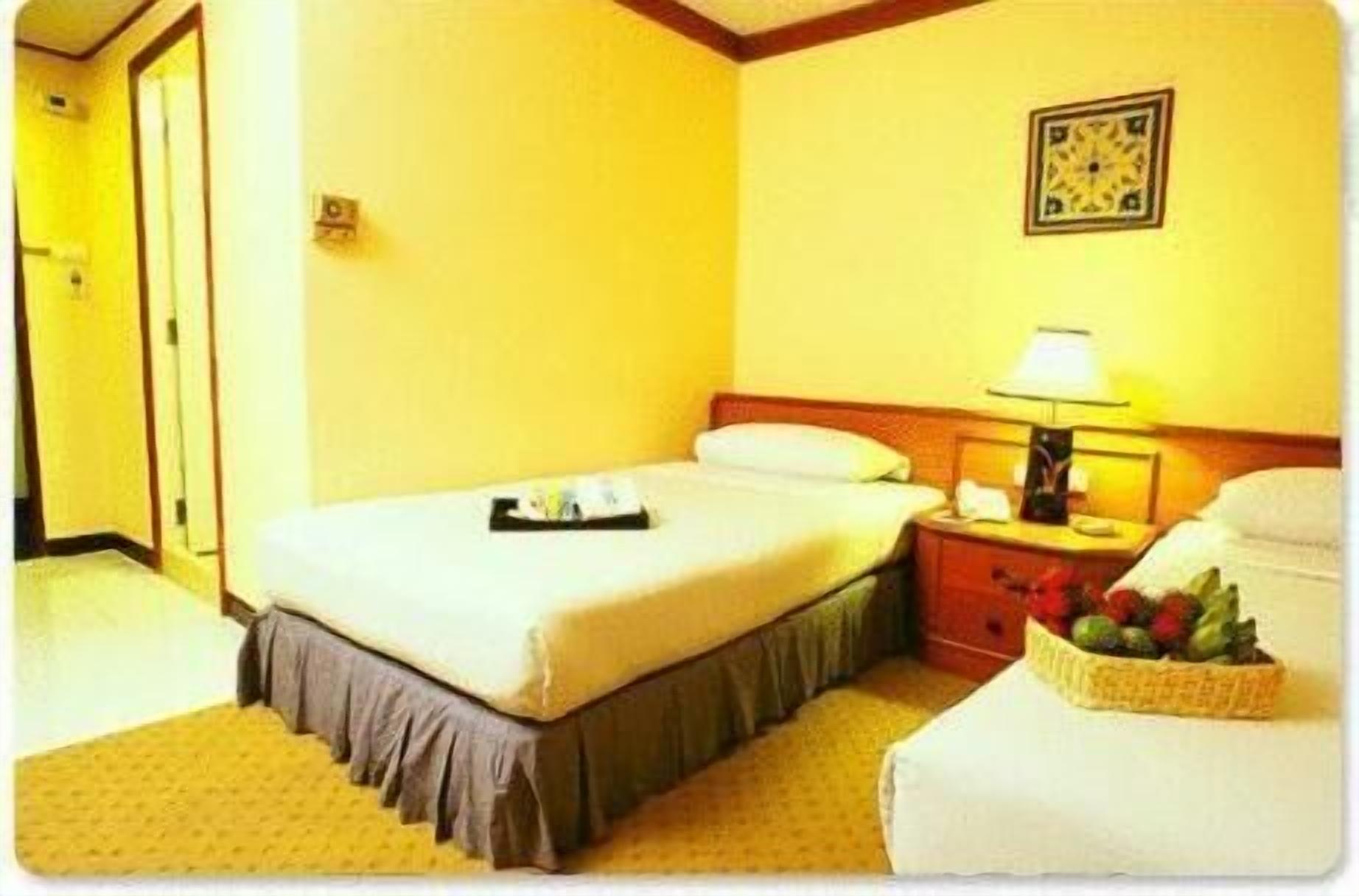 Photo - Wall Street Inn, Bangkok