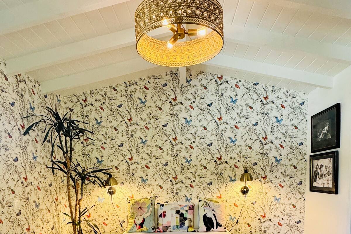 客房, 1 張加大雙人床 (Paris Queen Room) | 高級寢具、羽絨被、迷你吧、遮光窗簾/窗簾