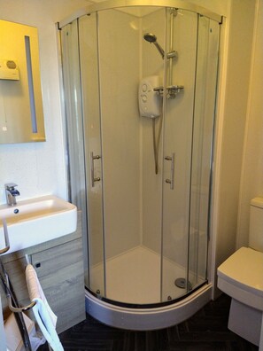Double Room, Ensuite (Kingsize) - The George Washington (Carnforth)