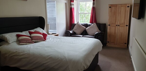 Double Room, Private Bathroom - The George Washington (Carnforth)