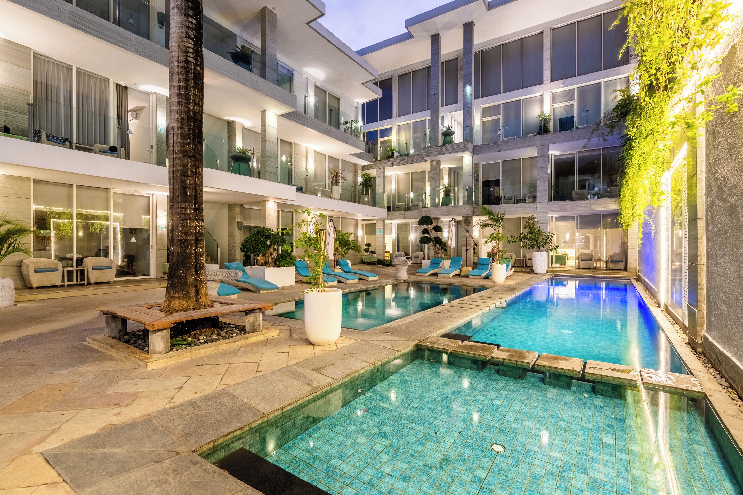 2 outdoor pools, pool umbrellas, pool loungers