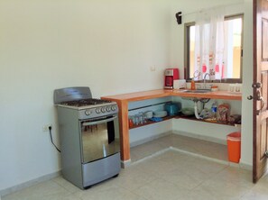 Standard Apartment | Private kitchen - Hotel Posada Malix Pek (Tulum)