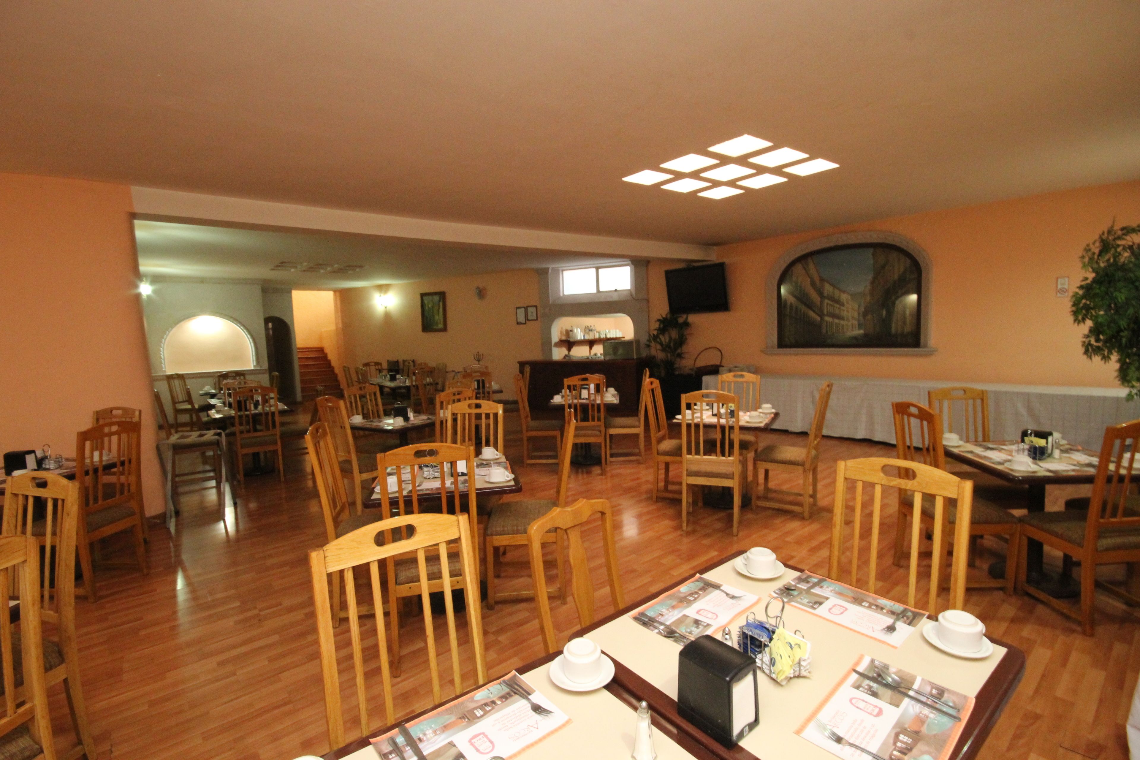 breakfast and dinner served, mexican cuisine