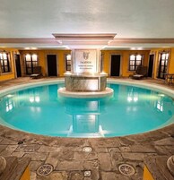 Una piscina techada