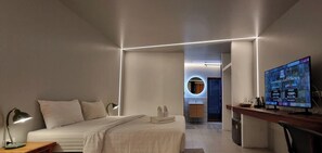 Deluxe Room | Desk, laptop workspace, free WiFi, bed sheets