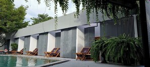 Deluxe Room | Desk, laptop workspace, free WiFi, bed sheets - Amara Resort Hua Hin (Hua Hin)