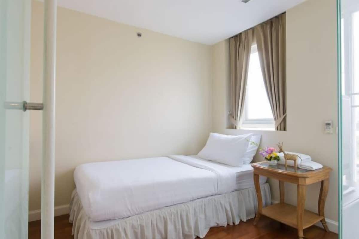 1 bedroom, in-room safe, soundproofing, iron/ironing board