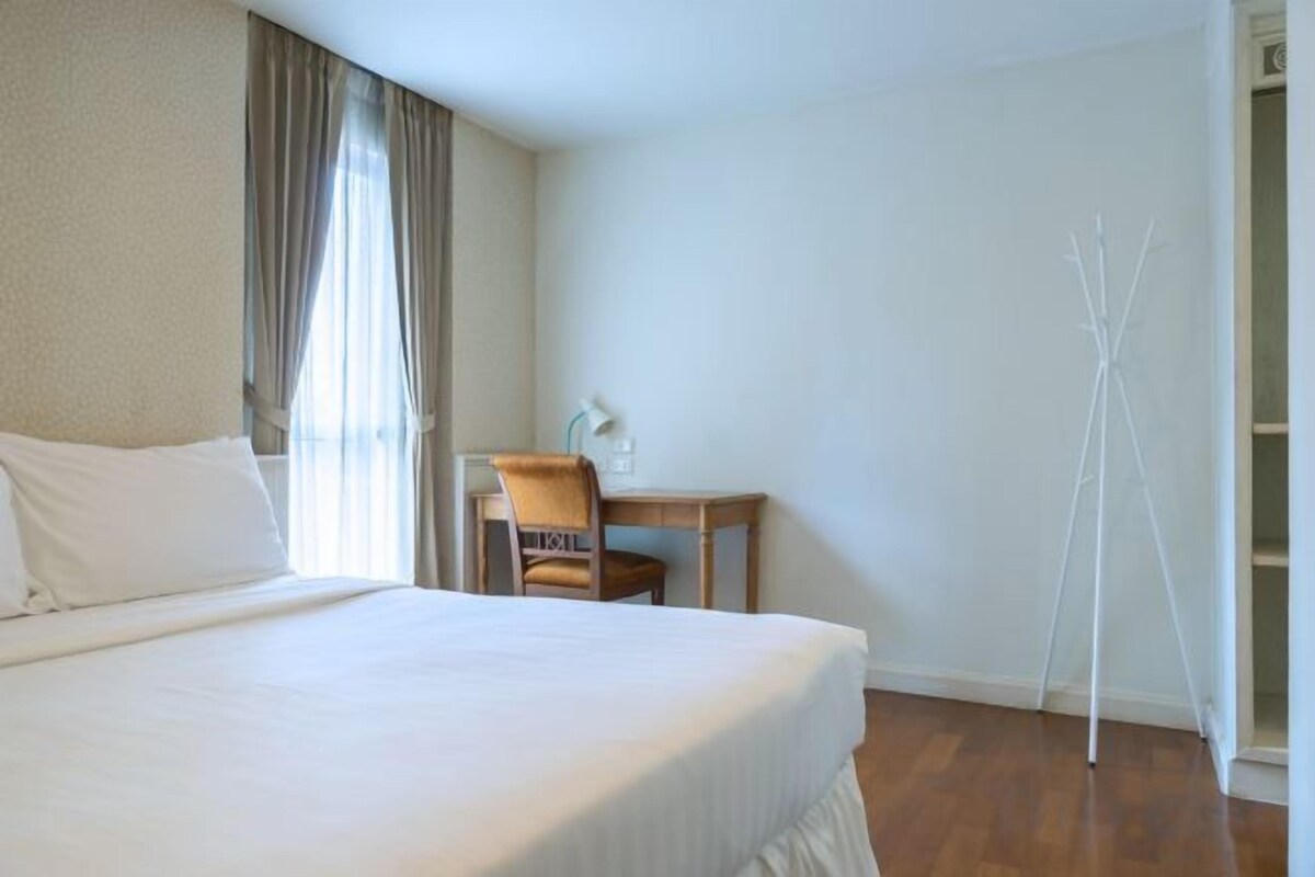 In-room safe, soundproofing, iron/ironing board (on request)
