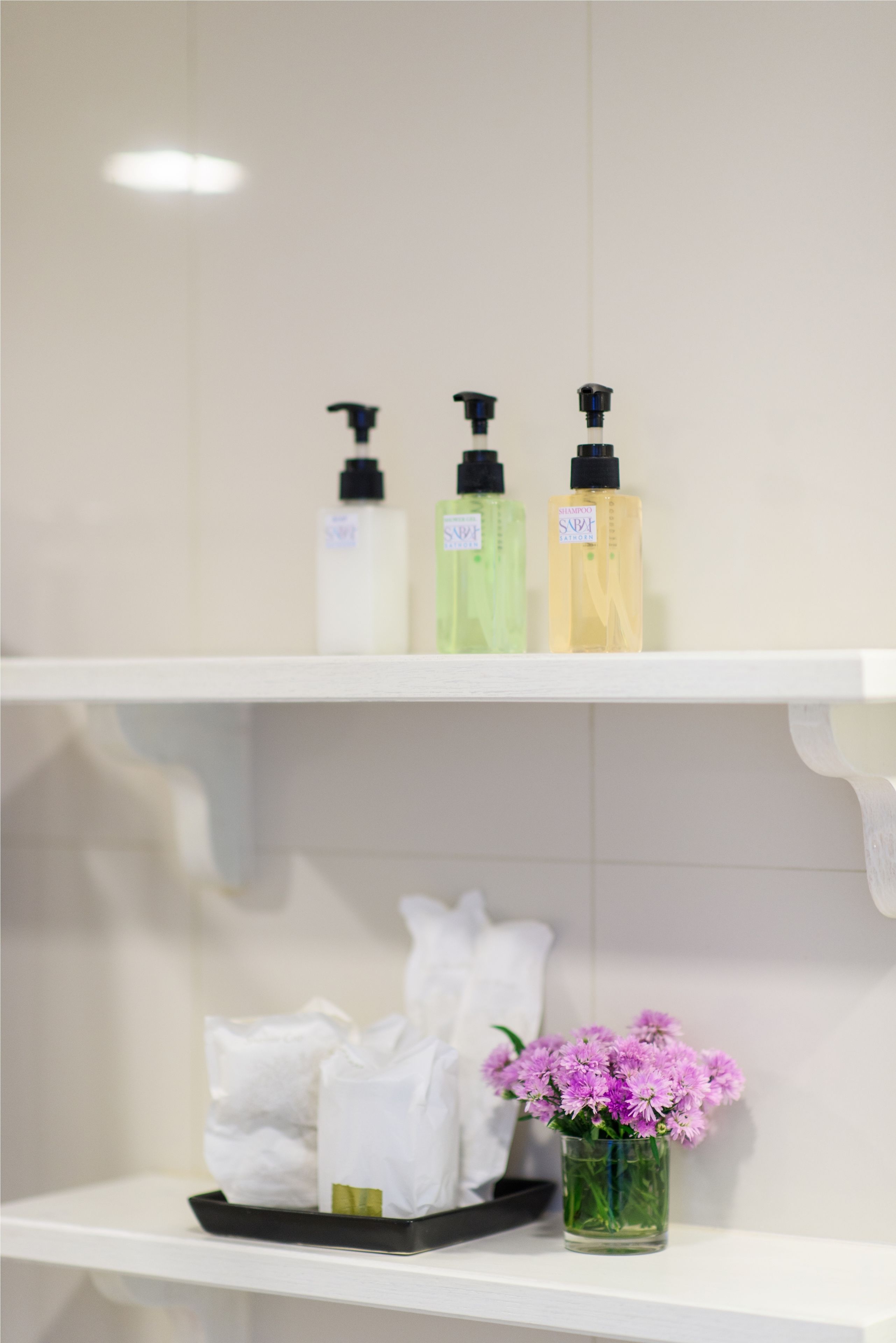 family suite (for 6 persons) (non smoking) | bathroom amenities | free toiletries, hair dryer, slippers, towels