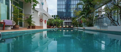 Outdoor pool, sun loungers