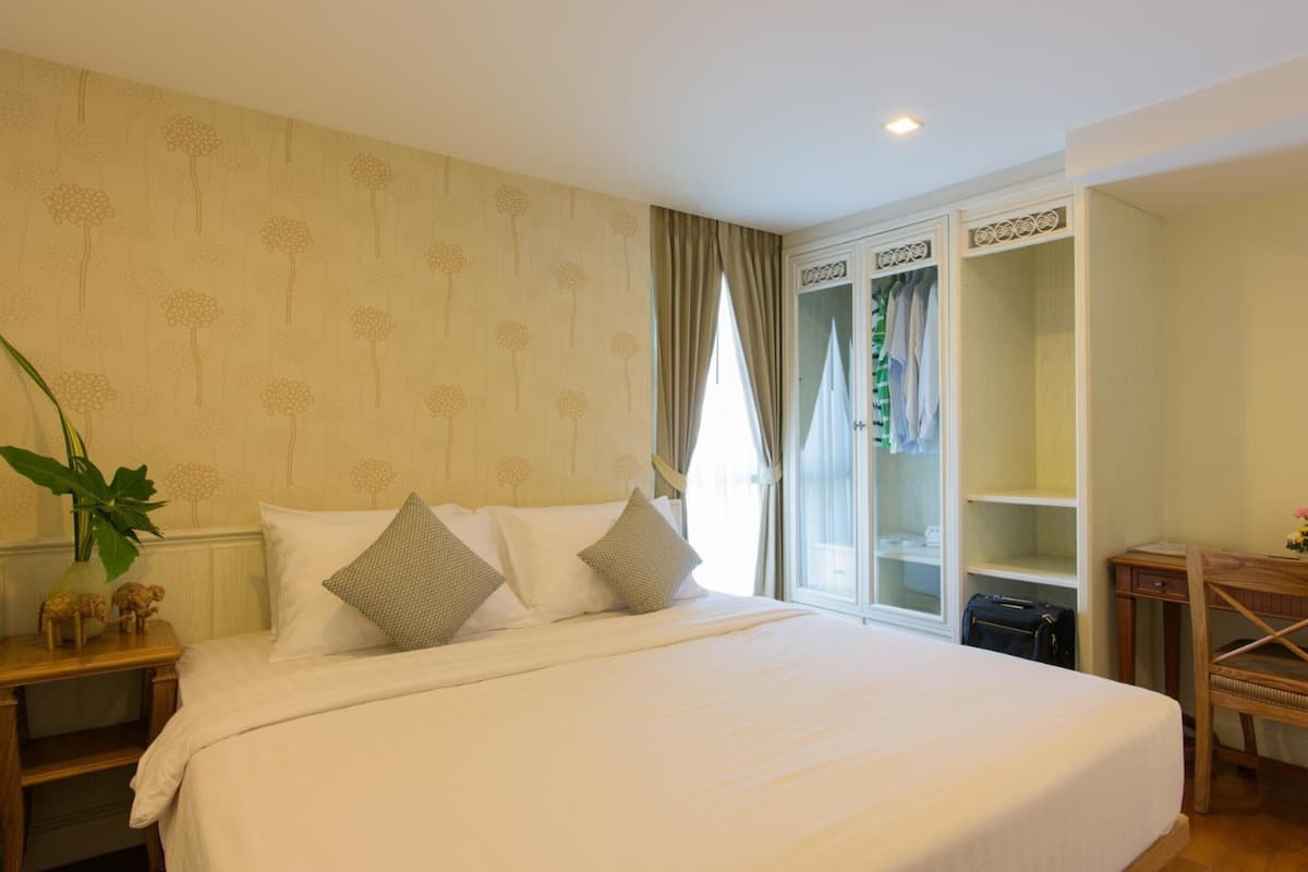 2 Bedrooms (Non Smoking)
