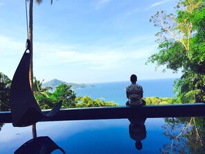 3 عدّة غرف نوم وملاءات من القطن المصري وأغطية فراش متميزة