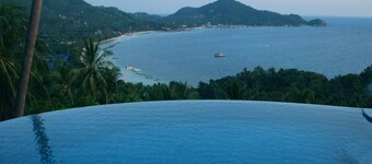 Monkey Flower Villas