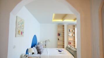 Minibar, in-room safe, desk, soundproofing