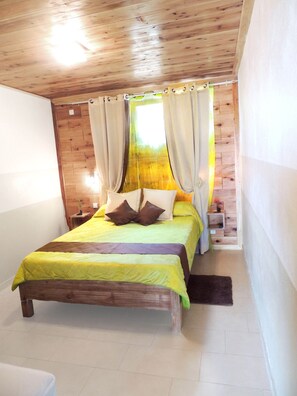 Wifi gratis y ropa de cama 