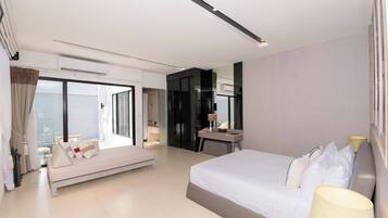 Villa with Private Pool | 1 soverom, minibar, safe på rommet og skrivebord