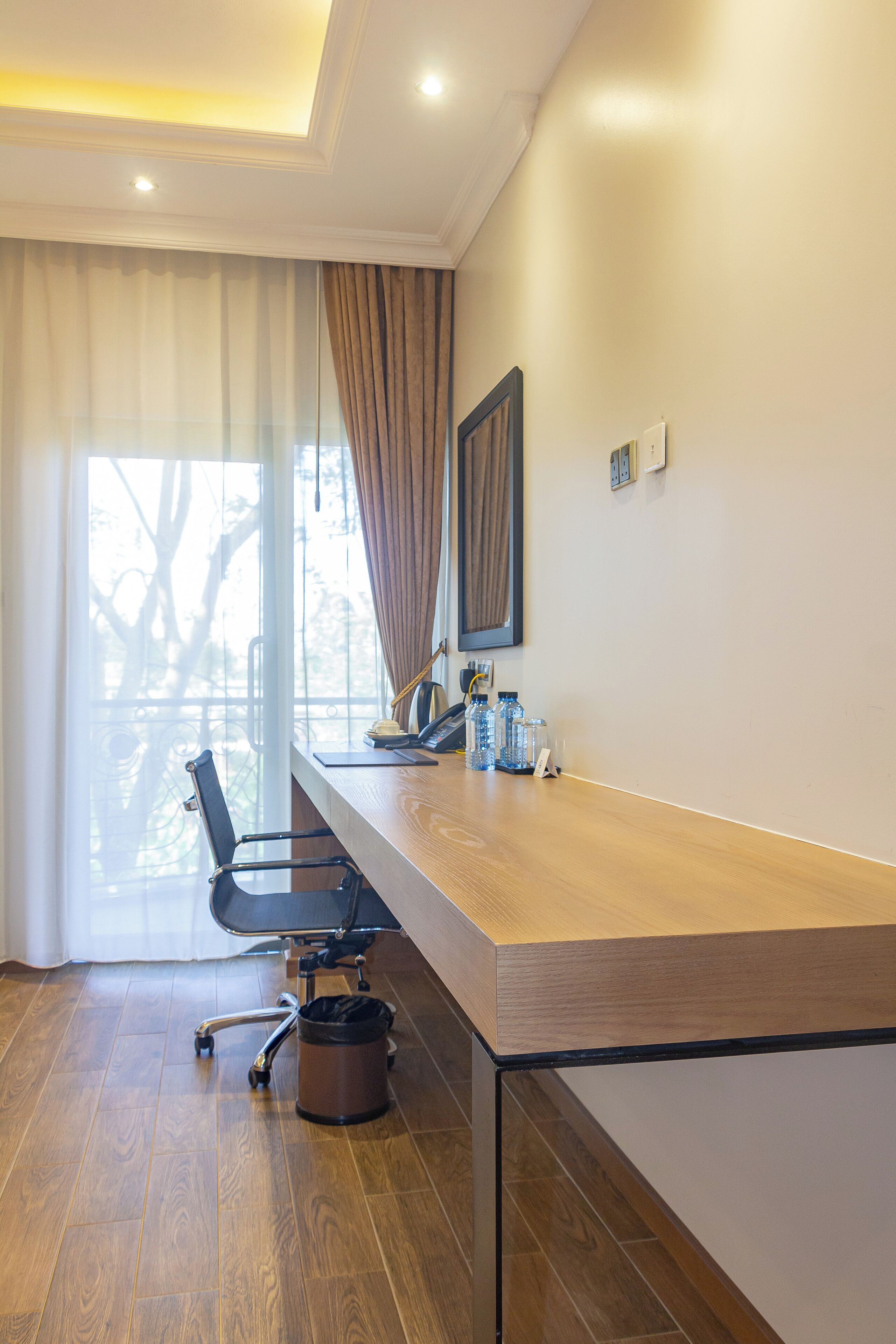 1 bedroom, premium bedding, minibar, in-room safe