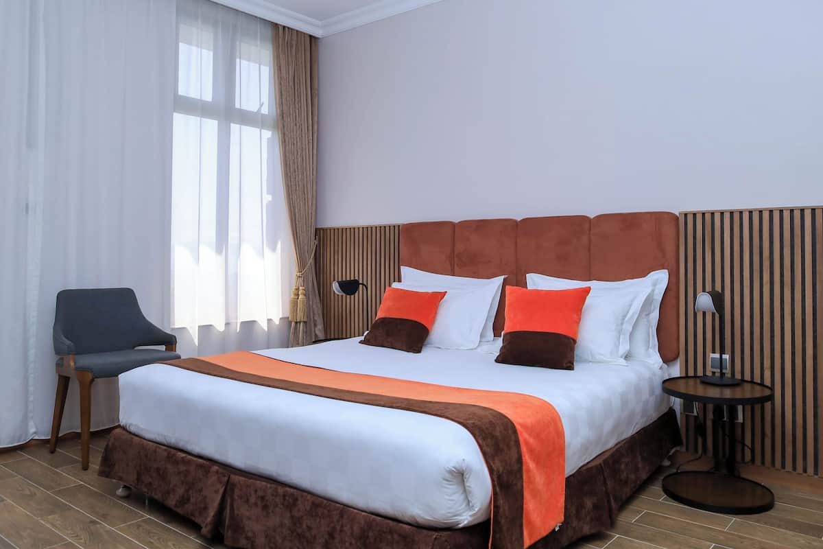 Superior Double Room | Premium bedding, minibar, in-room safe, desk