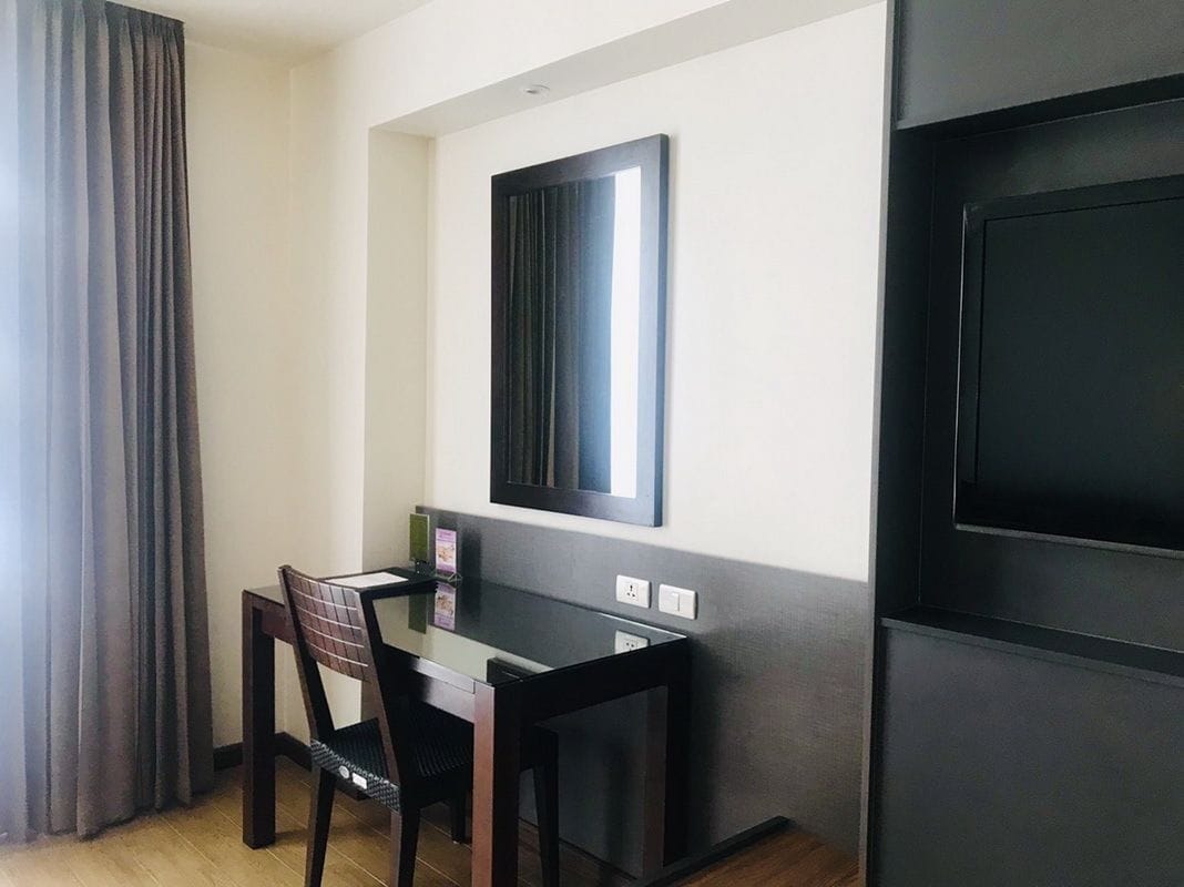 grand double room, 2 single beds, smoking | room amenity