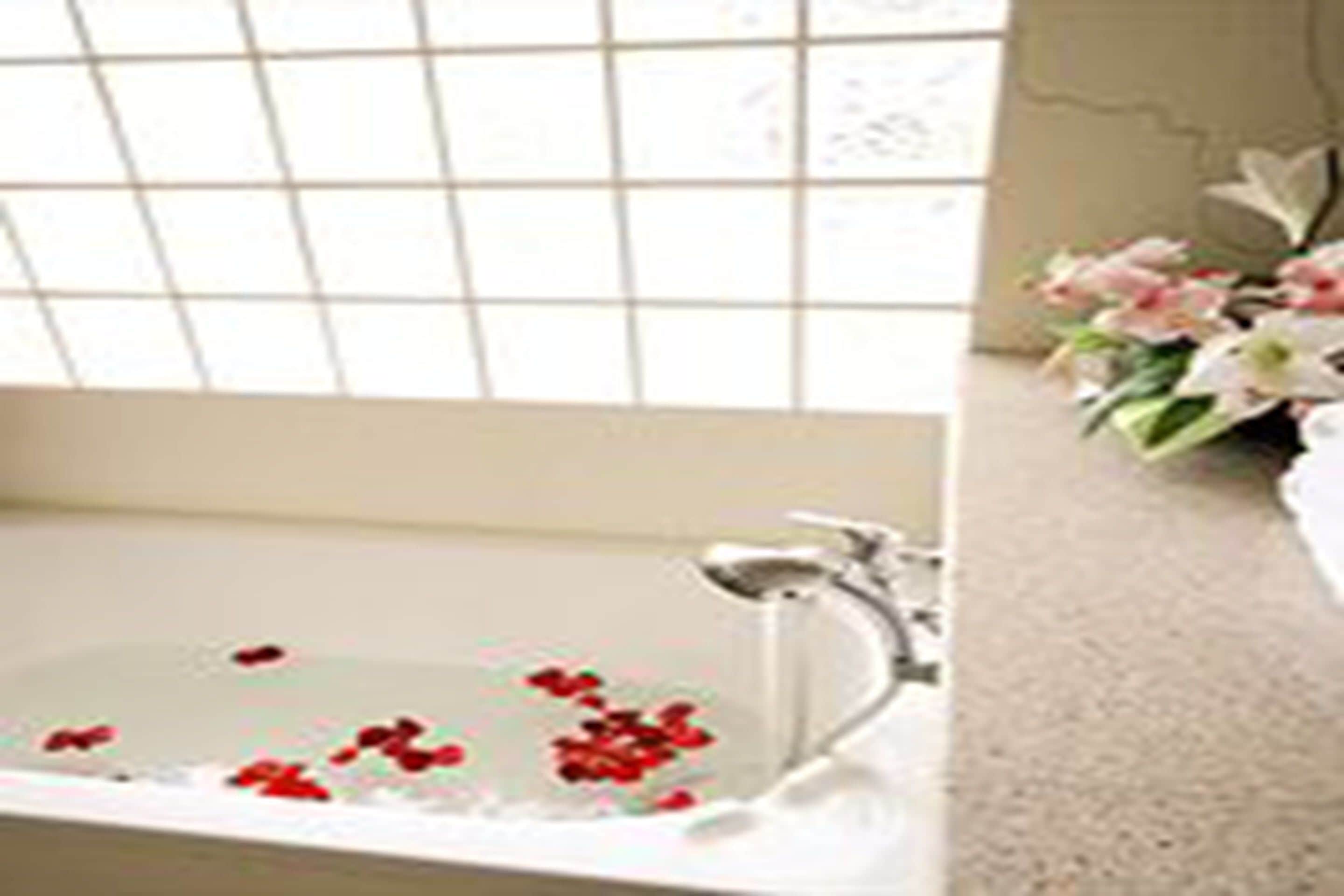 grand deluxe, 1 double bed | massage | thai massages