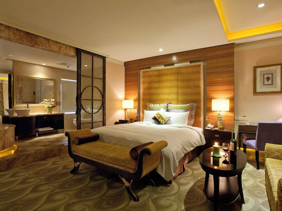 Classic Double Room - Check-in after 8pm | Down comforters, free minibar, blackout drapes, soundproofing