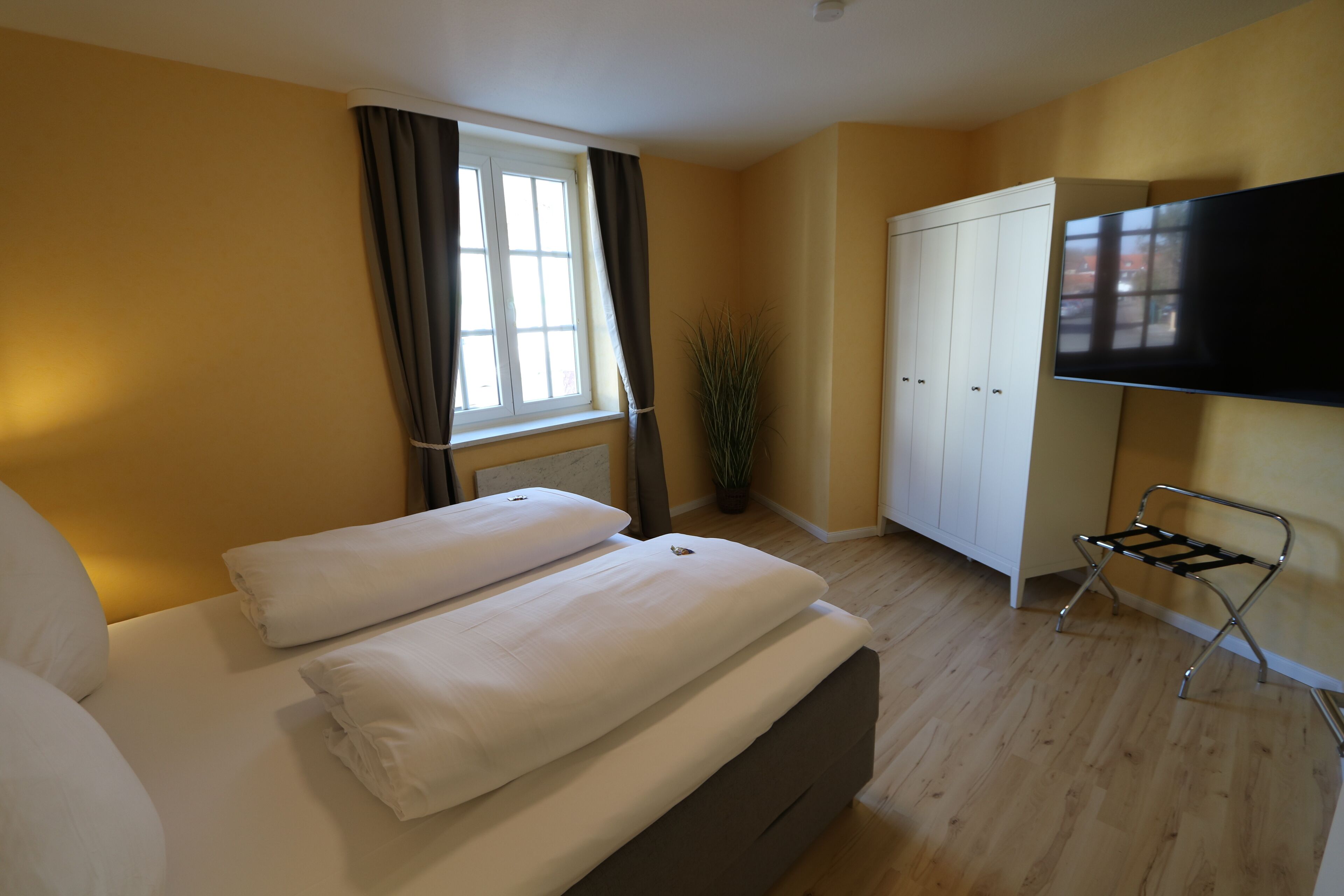 family apartment | 1 bedroom, premium bedding, in-room safe, desk