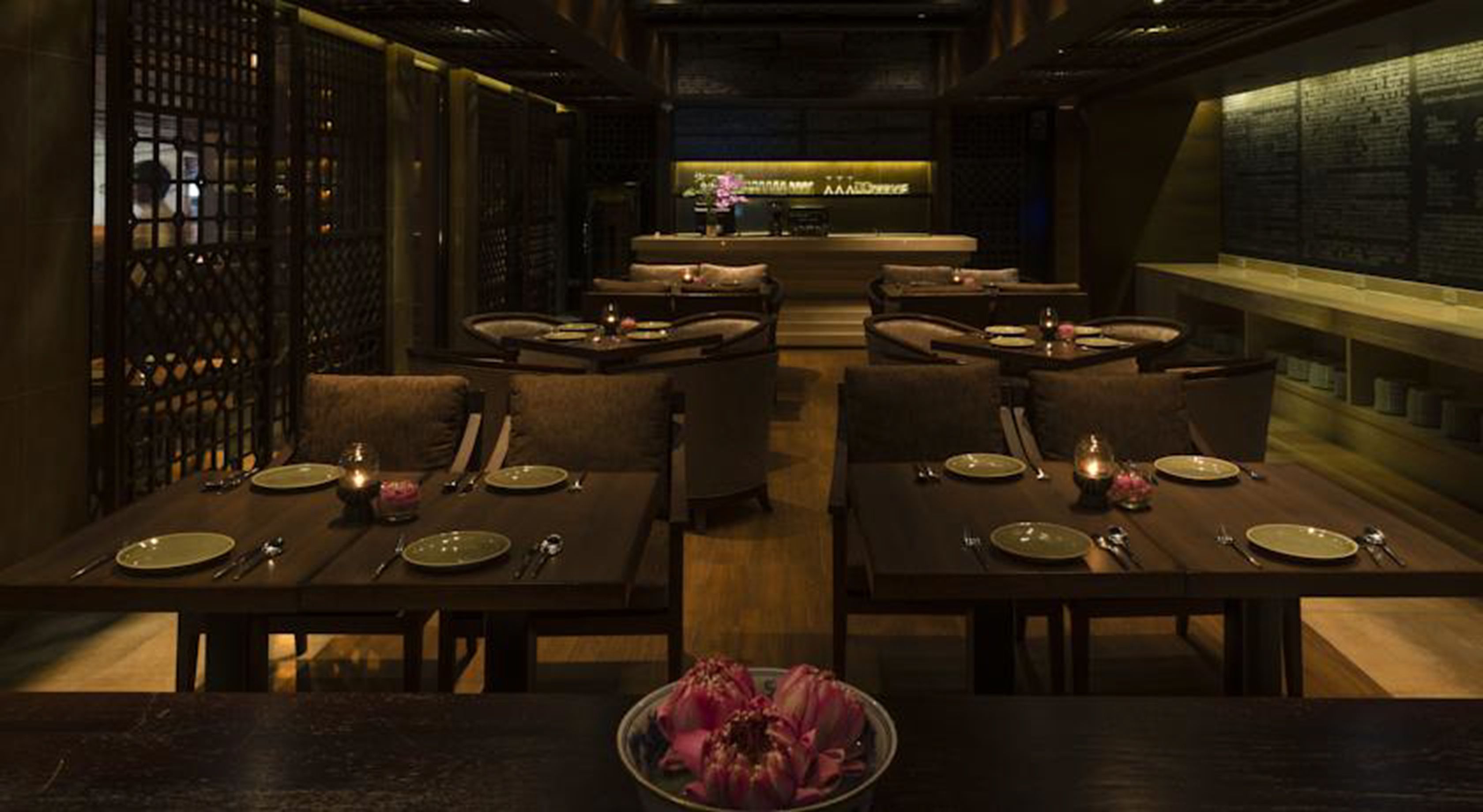 breakfast, lunch, dinner served; thai cuisine