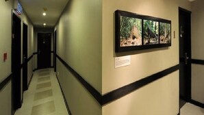 Hallway - KK Suites Hotel @ Gaya Street (Kota Kinabalu)