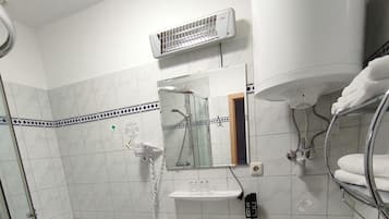 Double Room | Bathroom | Shower, hair dryer, towels