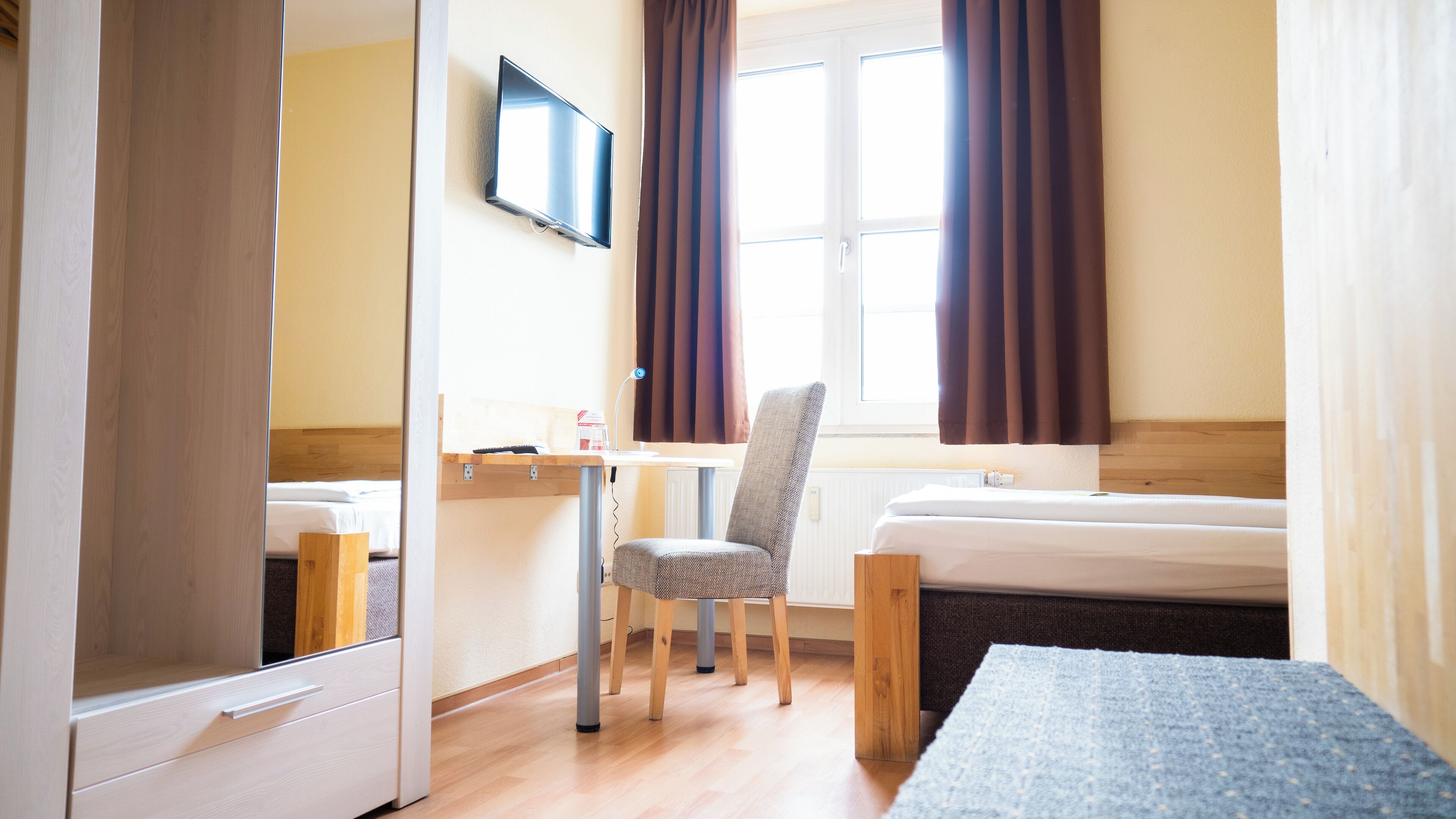 Single Room | Hypo-allergenic bedding, individually decorated, free WiFi, bed sheets